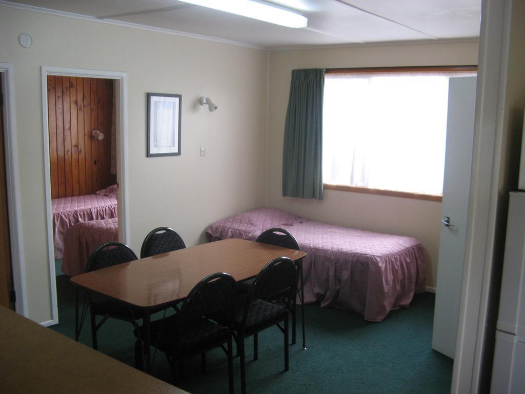 Tongariro River Motel Turangi Habitación foto