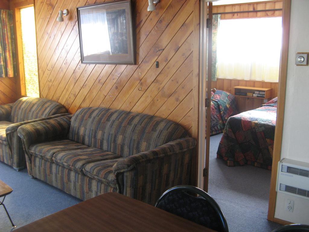 Tongariro River Motel Turangi Habitación foto