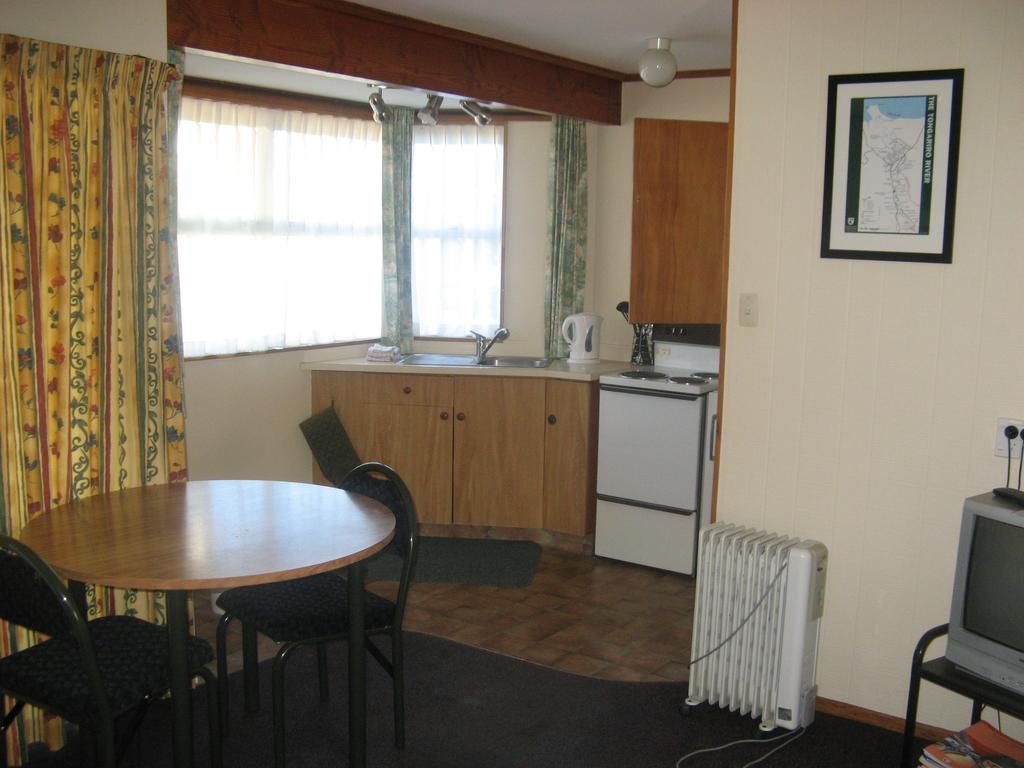 Tongariro River Motel Turangi Habitación foto