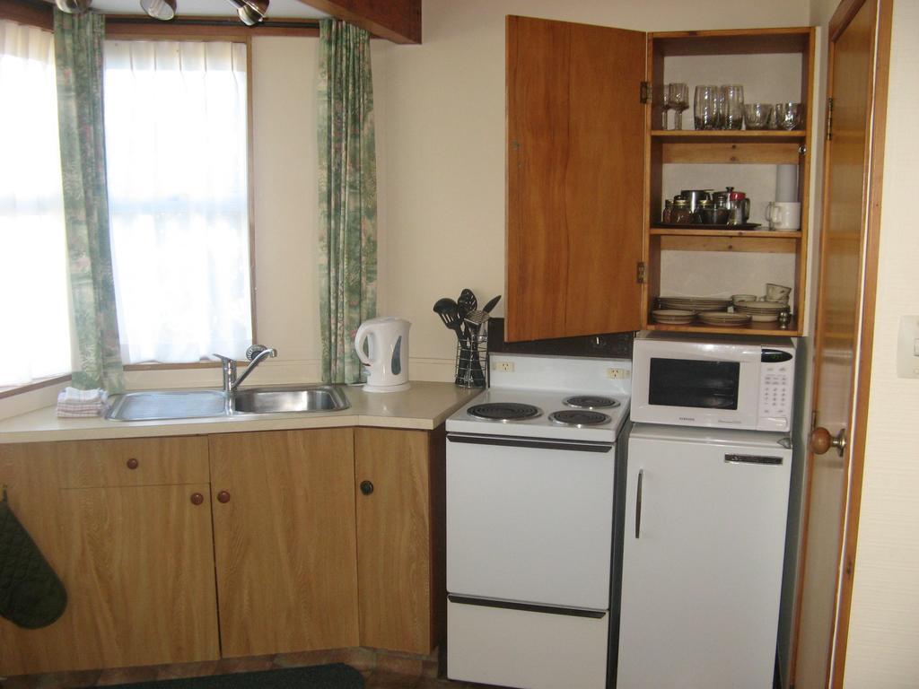 Tongariro River Motel Turangi Habitación foto