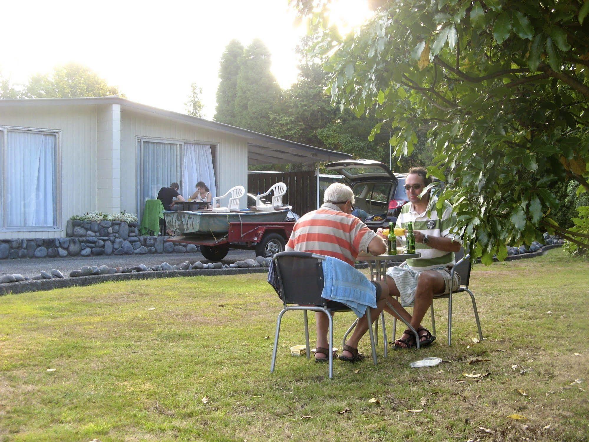 Tongariro River Motel Turangi Exterior foto